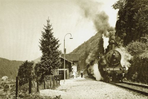 Quelle: www.eisenbahn-bilder.com